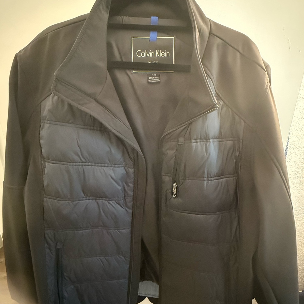 Calvin Klein Men's Dark Gray Puffer Jacket - Picture 4 of 4
